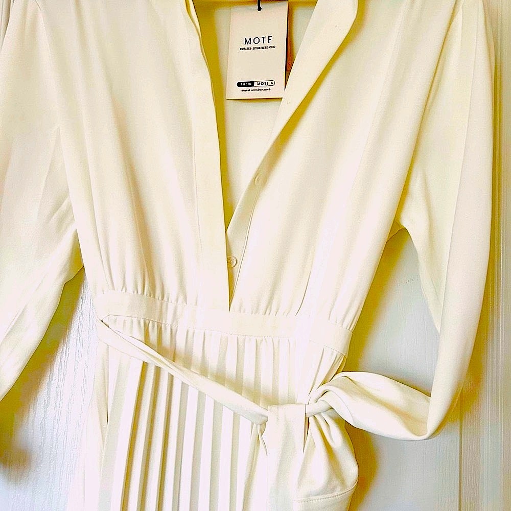 NEW W/Tags. MOTF classic elegant maxi tie waist/ accordion pleated dress. Cream